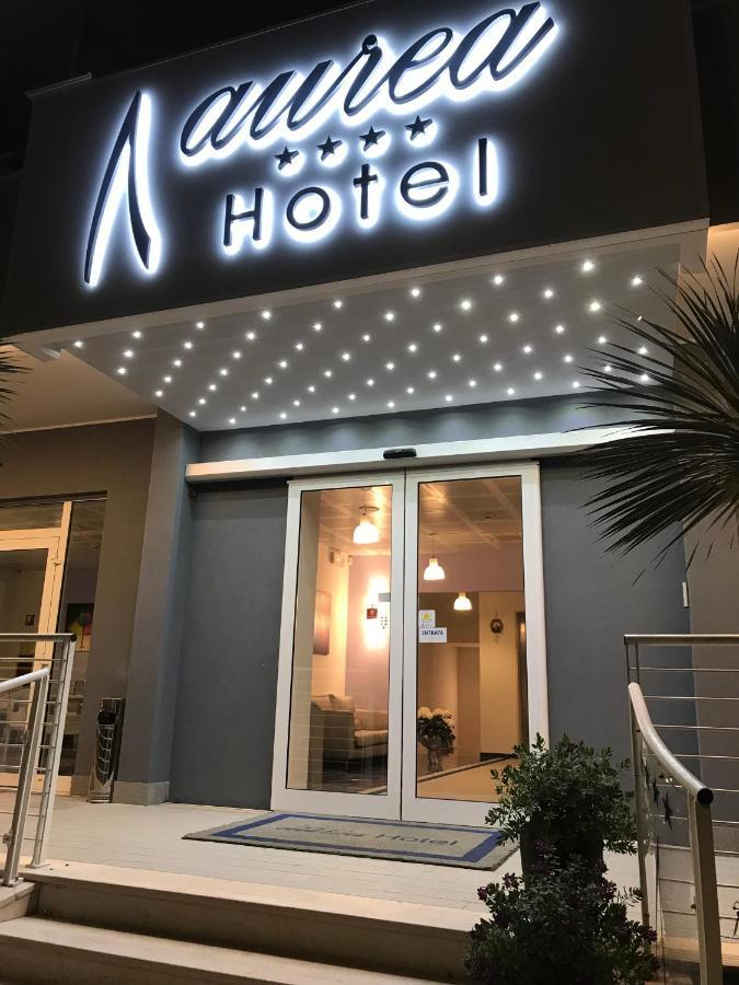 Aurea Hotel Tortoreto Bagian luar foto